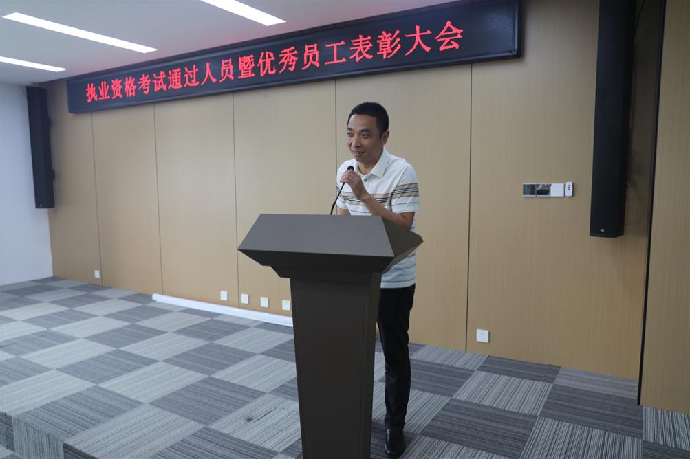 6M5A5242 6M5A5242.JPG